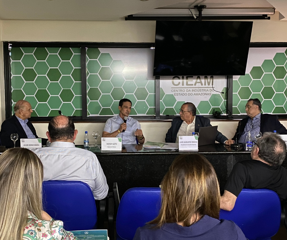 Conselho Superior do CIEAM recebe empresário Jaime Benchimol e o deputado federal Sidney Leite